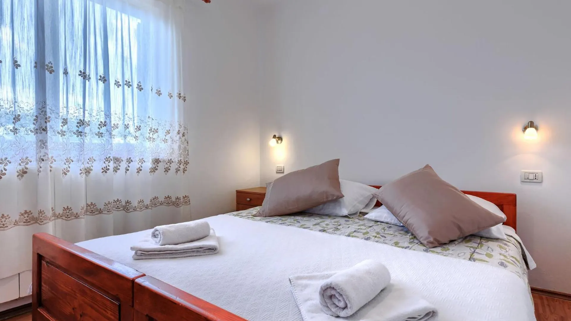 Apartment Ivan & Tina - Roj455 By Interhome Kanfanar 0*,  Croatie